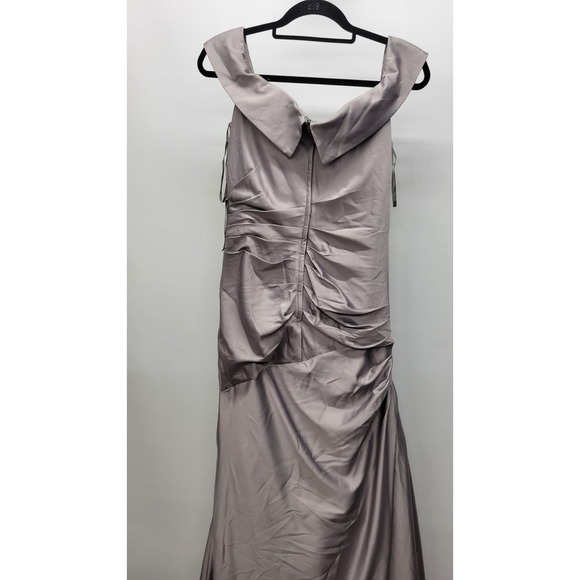 La Femme Off The Shoulder Ruched Satin Trumpet Gown - Picture 7 of 12